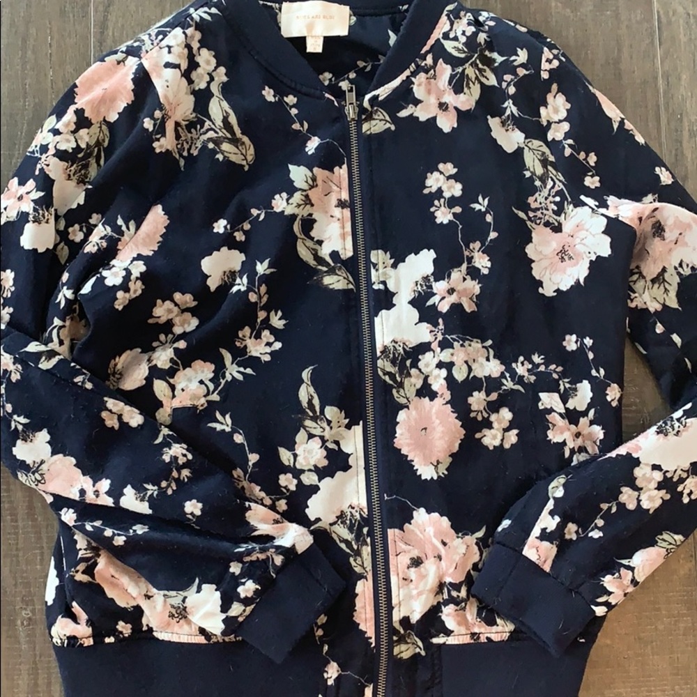 2 cute jackets - Picture 3 of 3